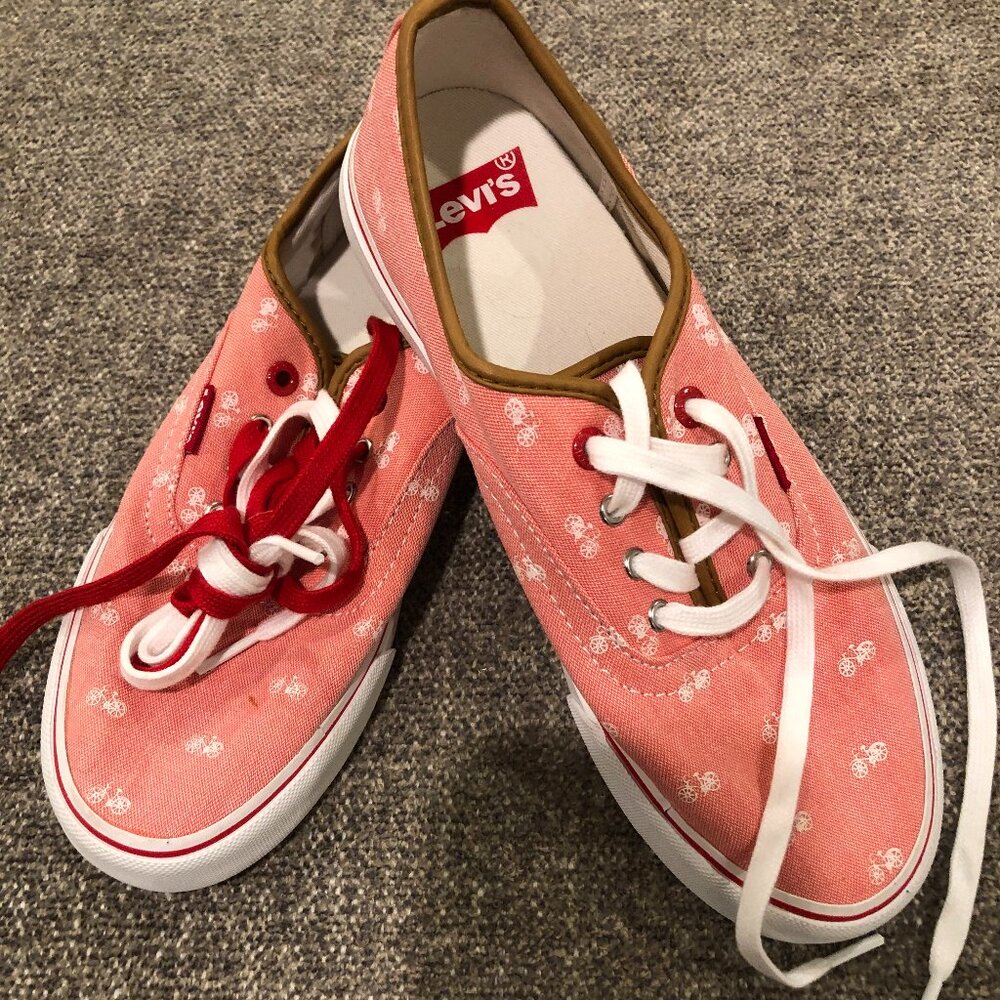 Levi's Canvas Bicycle Print Sneakers, Women's Size 5, EUR Size 37